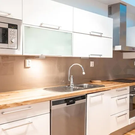 Апартаменты 2ndhomes Bright & Spacious 2-story With Sauna *