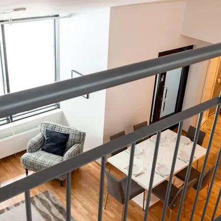 2ndhomes Bright & Spacious 2-story With Sauna