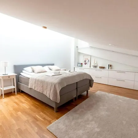 2ndhomes Bright & Spacious 2-story With Sauna Lägenhet Helsingfors