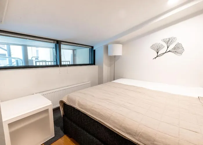 Apartment 2ndhomes Bright & Spacious 2-story With Sauna