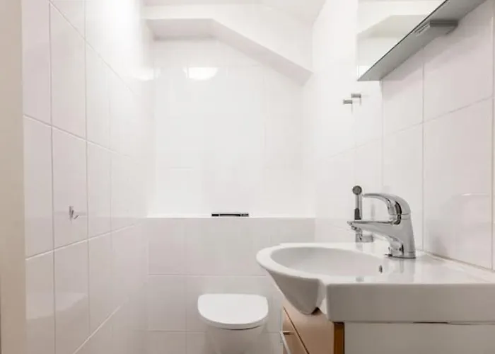 Апартаменты 2ndhomes Bright & Spacious 2-story With Sauna